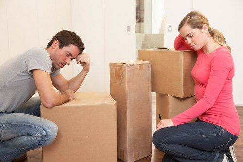 Commercial packing and unpacking service for a local office